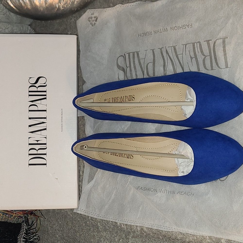 "Dream Pairs" Babydoll flats (NEW)